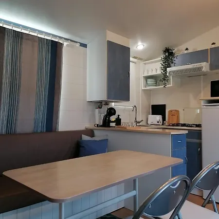 Kompleks wypoczynkowy Casinhas Dos Valados