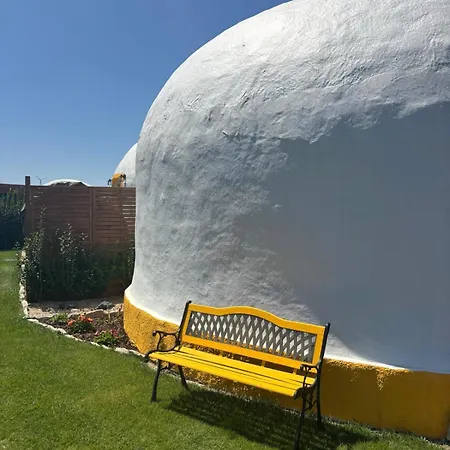 Kompleks wypoczynkowy Casinhas Dos Valados *