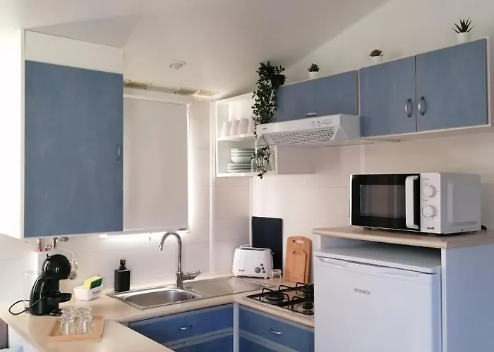 Casinhas Dos Valados ホリデーパーク アトウギア・ダ・バレイア