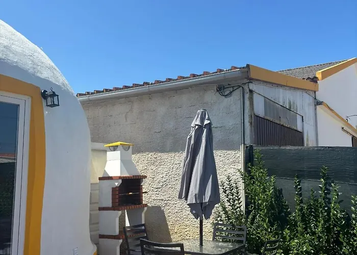 ホリデーパーク Casinhas Dos Valados アトウギア・ダ・バレイア